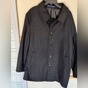 Mens wool blend top coat. Black. Size 50R
